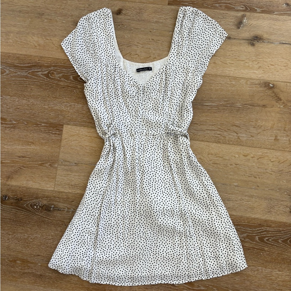 A&F White Mini